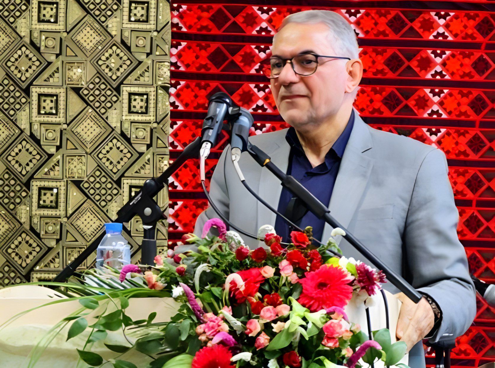 عشایر پاسداران ادبیات و هویت ملی هستند