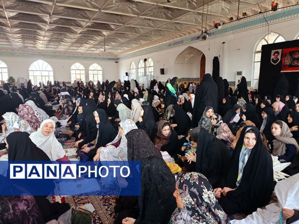 نماز جمعه این هفته شهرستان کاشمر با حضور پر رنگ مردم شهرستان کاشمر برگزار شد 