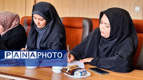 نشست کمیته مشاوره و مددکاری اجتماعی در اداره‌کل آموزش و پرورش استان البرز
