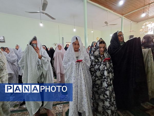 اقامه نماز عید سعید فطر در مسجد جامع جمنان قائمشهر