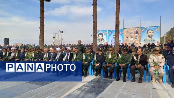 گلباران و عطر افشانی مزار مطهر شهدا در بجنورد