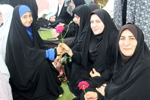 بزرگداشت مقام معلم در نماز جمعه گلوگاه 