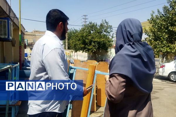 بازدید گروه جهادی از مدارس کم برخوردار ناحیه ۴ شیراز در جهت تحقق عدالت آموزشی 