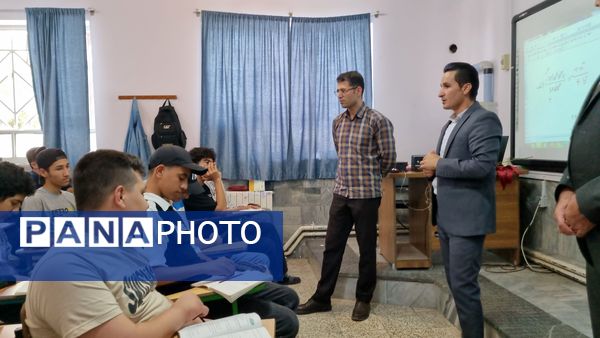 بازدید مسئولان آموزش و پرورش از مدارس سطح شهر سملقان به‌مناسبت هفته معلم