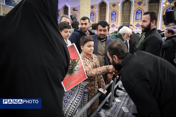 دیدار خانواده شهدای اقتدار با رهبر انقلاب در روز میلاد امیرالمومنین علیه‌السلام