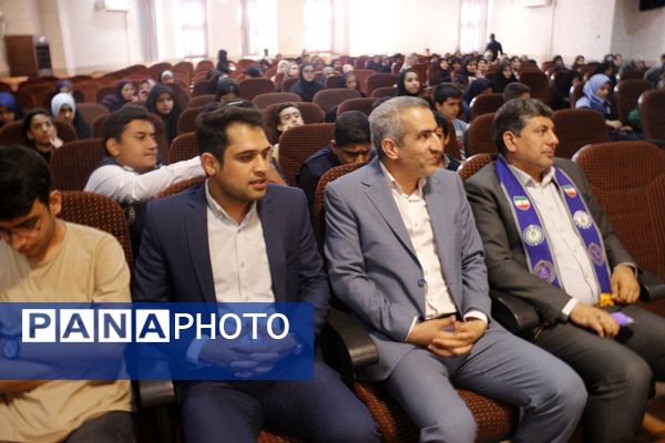 کارگاه خبرنویسی با مدیرعامل خبرگزاری پانا در مشهد