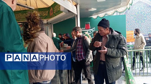 پذیرایی از زائران علی ابن موسی الرضا (ع)