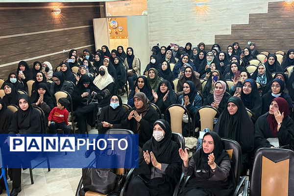 لحظه‌هایی از یادگیری و هم‌دلی در کارگاه توانمندسازی پیشتازان اسلامشهر