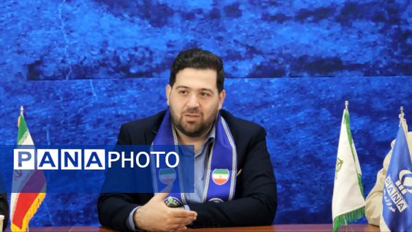 شما دانش آموزان آینده‌سازان این سرزمینید