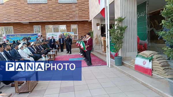 نواخته شدن زنگ آغاز سال تحصیلی در مدرسه زمان‌زاده شهر قنوات