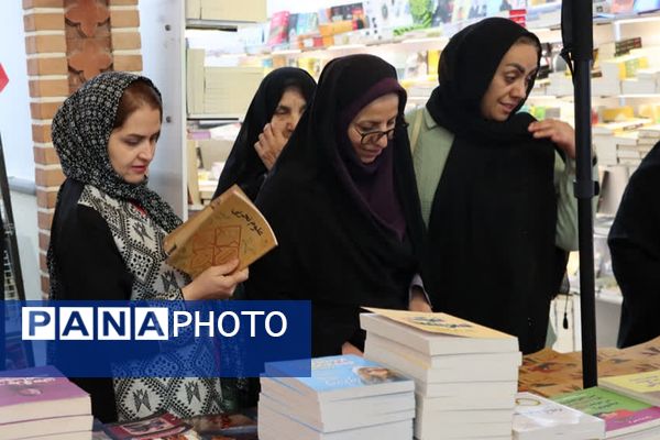 برگزاری نمایشگاه کتاب، در نمایشگاه دائمی شهرستان قرچک