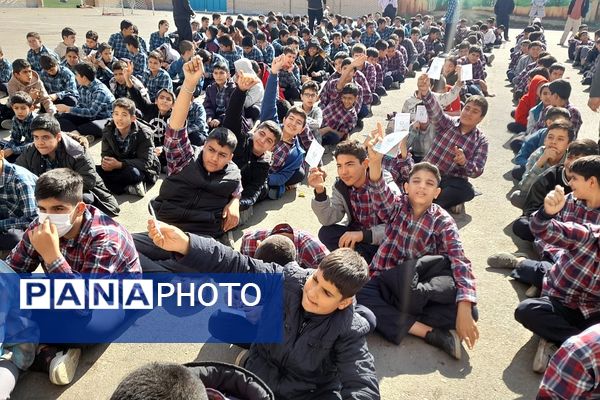 انتخابات شهردار مدرسه در دبیرستان حضرت قاسم (س) ناحیه 2 شهرری 