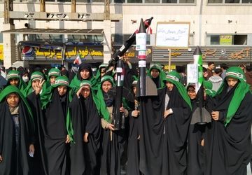  گرامیداشت روز ۱۳ آبان؛ فریاد استکبارستیزی دانش‌آموزان