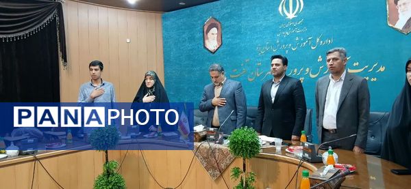 نشست خبرنگاران پانا تفت با رئیس سازمان دانش‌آموزی استان یزد