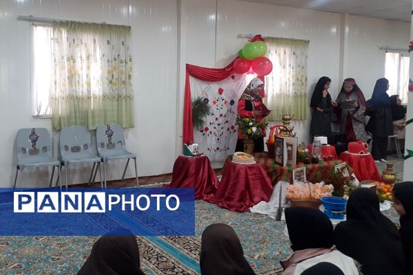 مدرسه نمونه سردار شهید محمدی پور خلیل آباد میزبان شادی یلدا 