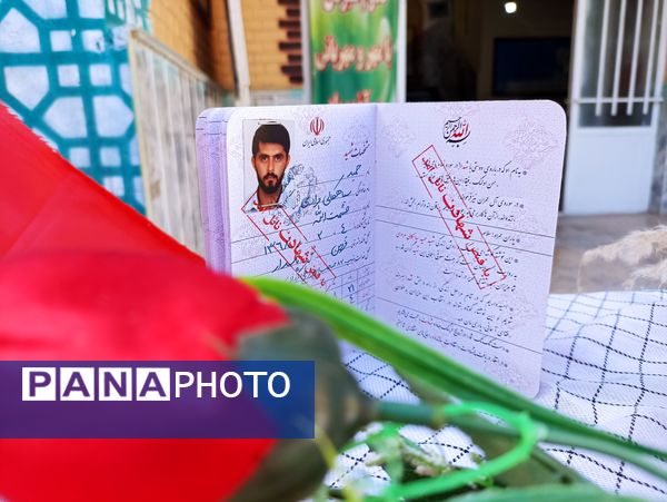 ویژه برنامه دفاع مقدس در دبیرستان دانشور یک نیشابور