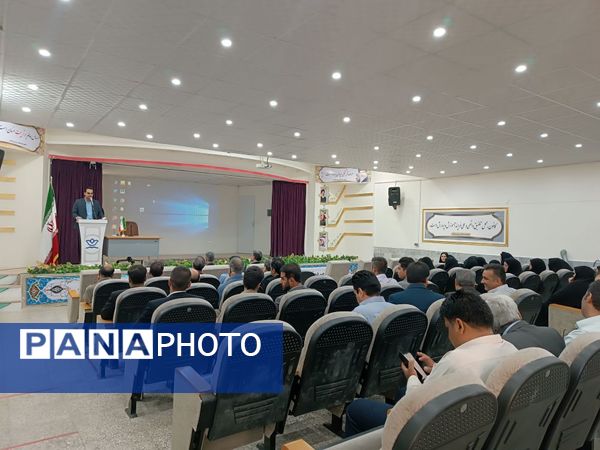 جلسه هماهنگی شروع سال تحصیلی با مدیران مدارس در شهرستان خلیل آباد 