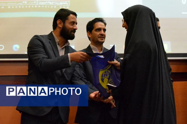 مدرسه انقلاب در بهارستان‌دو به ایستگاه پایانی رسید