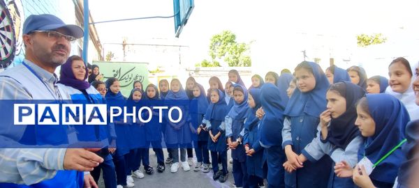 برگزاری مسابقات دارت در مدرسه شهید احمد خاقانی شیروان