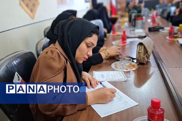 نشست هم‌اندیشی بانوان تأثیرگذار روستای شوش در باشت