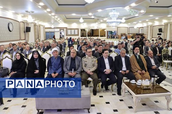 هفدهمین جشنواره مجمع خیرین مدرسه‌ساز شهریار در تالار شباهنگ شهریار برگزار شد 