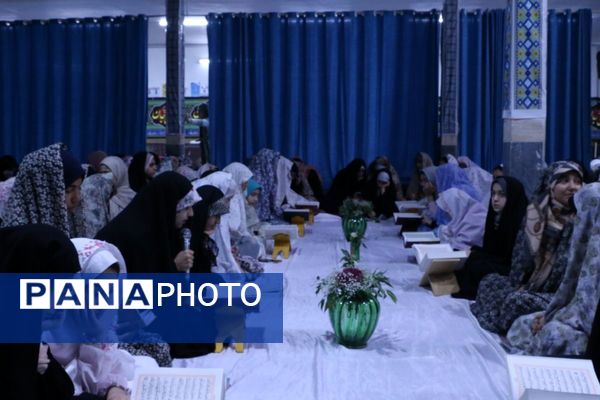  اعتکاف دانش‌آموزی در فضایی معنوی و آرام در ملارد