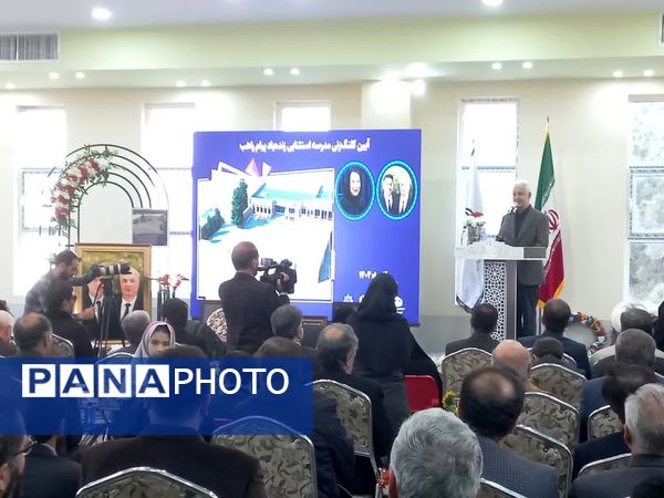 کلنگ نخستین مدرسه زنده‌یاد پیام راهب در قمصر به زمین زده شد