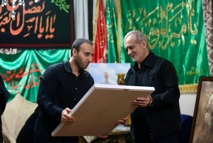 شهید سلیمانی الگوی مجاهدت و دور کردن حب منصب و مقام از خود بود