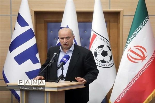 هفت ‌هزار و 300 زمین چمن و سالن فوتسال در اختیار ‌استعدادیابی/ اختصاص‌ ‌مبلغی از قرارداد خارجی‌های لیگ برتر به ‌توسعه فوتبال و فوتسال‌