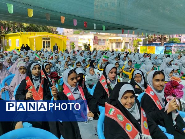 به صدا درآوردن زنگ سپاس‌ معلم در مدرسه شاهد شهید ناصری