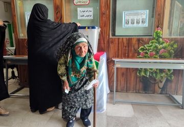 انتخابات ریاست جمهوری در دبستان سروقد ناحیه یک مشهد