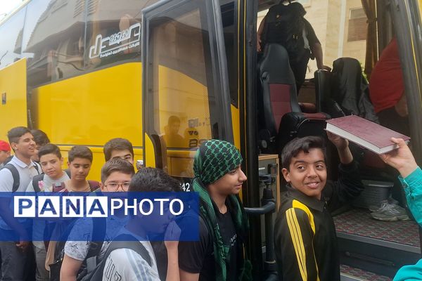 بزرگ مردان کوچک به سرزمین نور رهسپار شدند