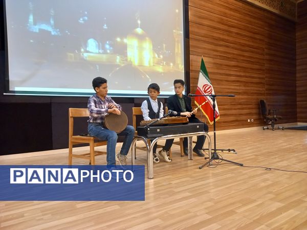 جشن میلاد حضرت رضا (ع) با حضور دانش آموزان قرآنی در سبزوار