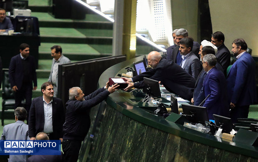 تقدیم لایحه بودجه سال ۱۴۰۵ به مجلس شورای اسلامی