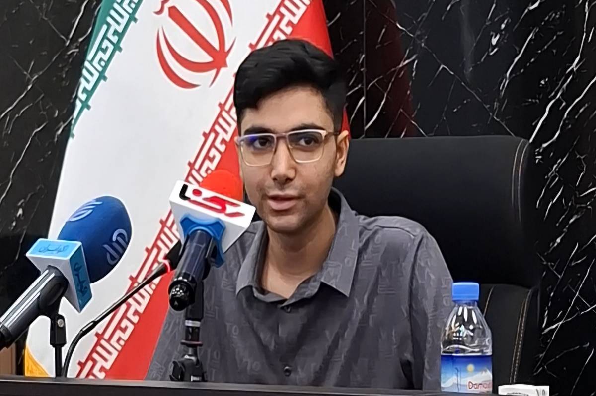 مدالآوران المپیاد اقتصاد باید بتوانند همین رشته را در دانشگاه ادامه دهند/ شرایط برای مدالآوران باید تسهیل شود