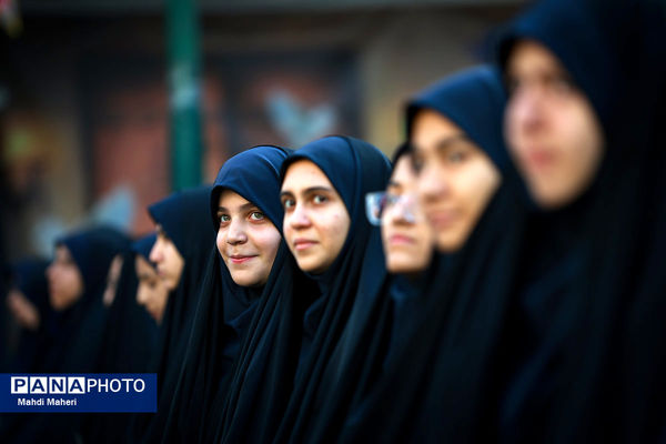 آیین نواختن زنگ استکبارستیزی