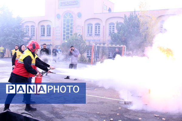 بیست و ششمین مانور زلزله در مدارس آذربایجان شرقی 