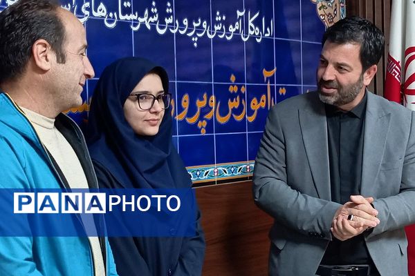 آیین تجلیل از پژوهشگران و فناوران برتر آموزش و پرورش ورامین 