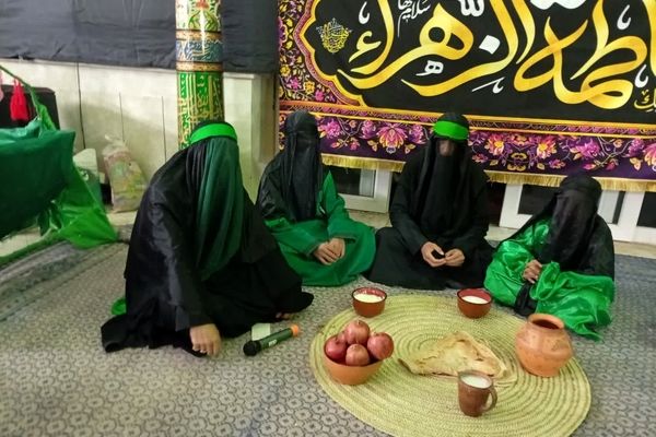 اجرای نمایش و شبیه خوانی دهه فاطمیه در تکیه ابوالفضلی روستای فدافن