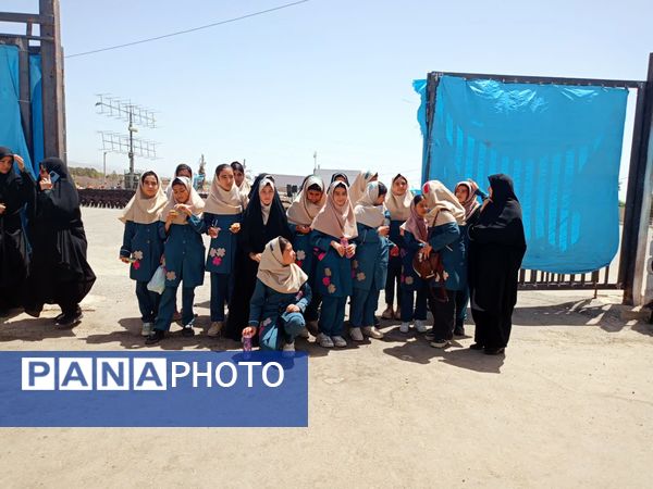 بازدید دانش آموزان دبستان سمیه از کنگره ملی شهید مدرس