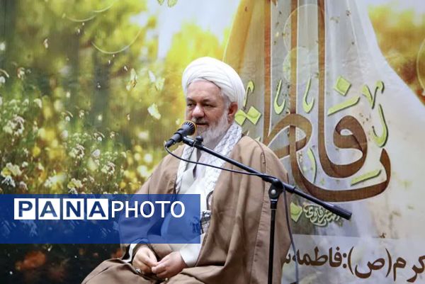  جشن ولادت به‌مناسبت روز زن در شهرستان اسدآباد