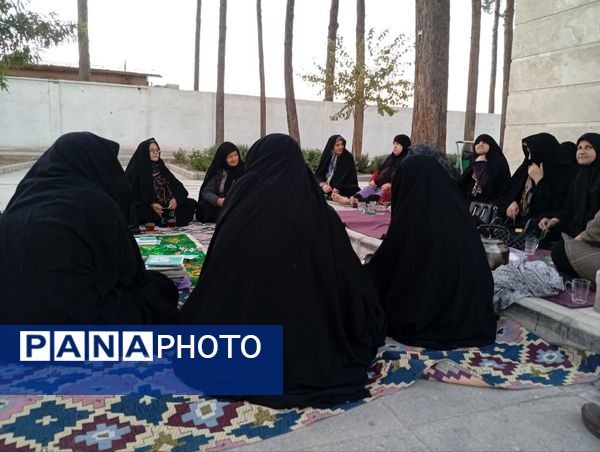 برگزاری ختم صلوات در پارک بانوان قائم شهرستان کاشمر