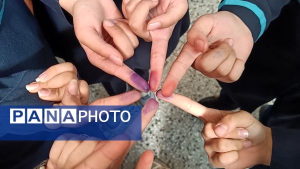 شور انتخابات شورای دانش‌آموزی در مدارس ناحیه 2 یزد