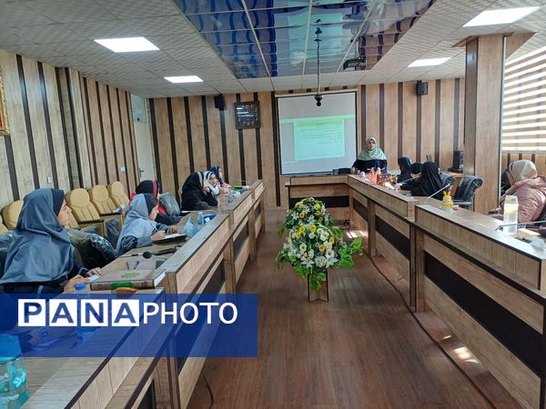 اولین جلسه کارگاه توانمندسازی دانش‌آموزان خبرنگار پانا دختر ناحیه 2 کرج و شهرستان فردیس