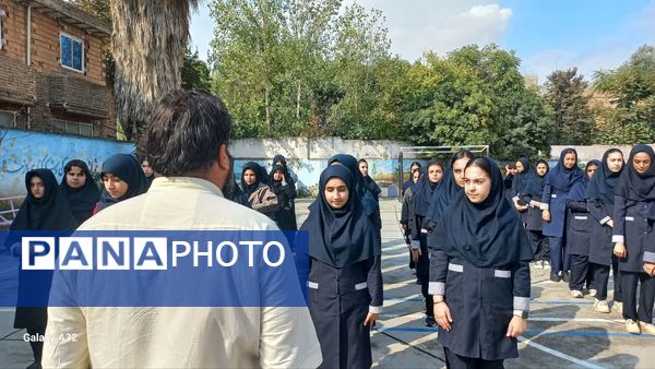 آموزش رژه نظامی برای دختران فاطمی