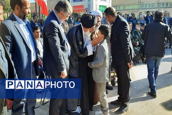 تشییع شهید قهرمان بر دستان پهلوانان خوزستان