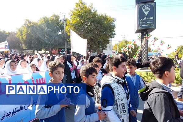 راهپیمایی روز ۱۳ آبان در شهرستان سملقان