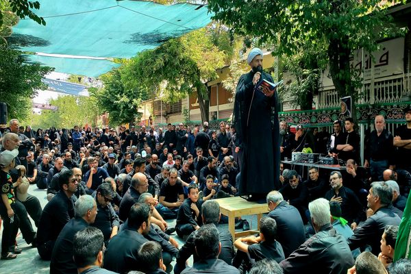تاسوعای حسینی به رنگ حمایت از وطن