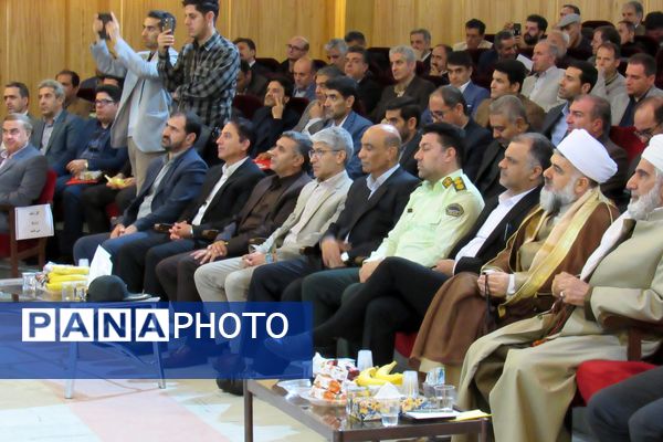برگزاری آیین تجلیل از معلمان نمونه استان کردستان