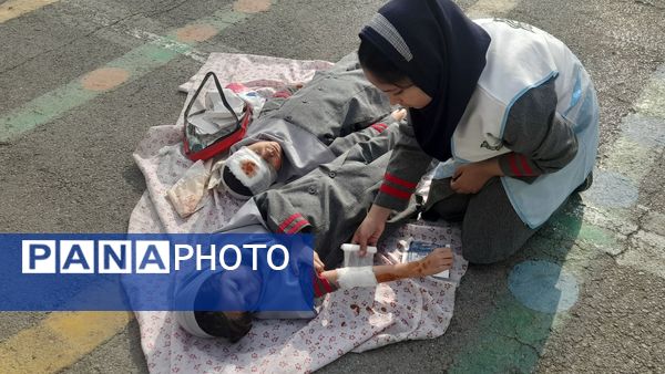  زنگ مانور زلزله در مدرسه نواخته شد